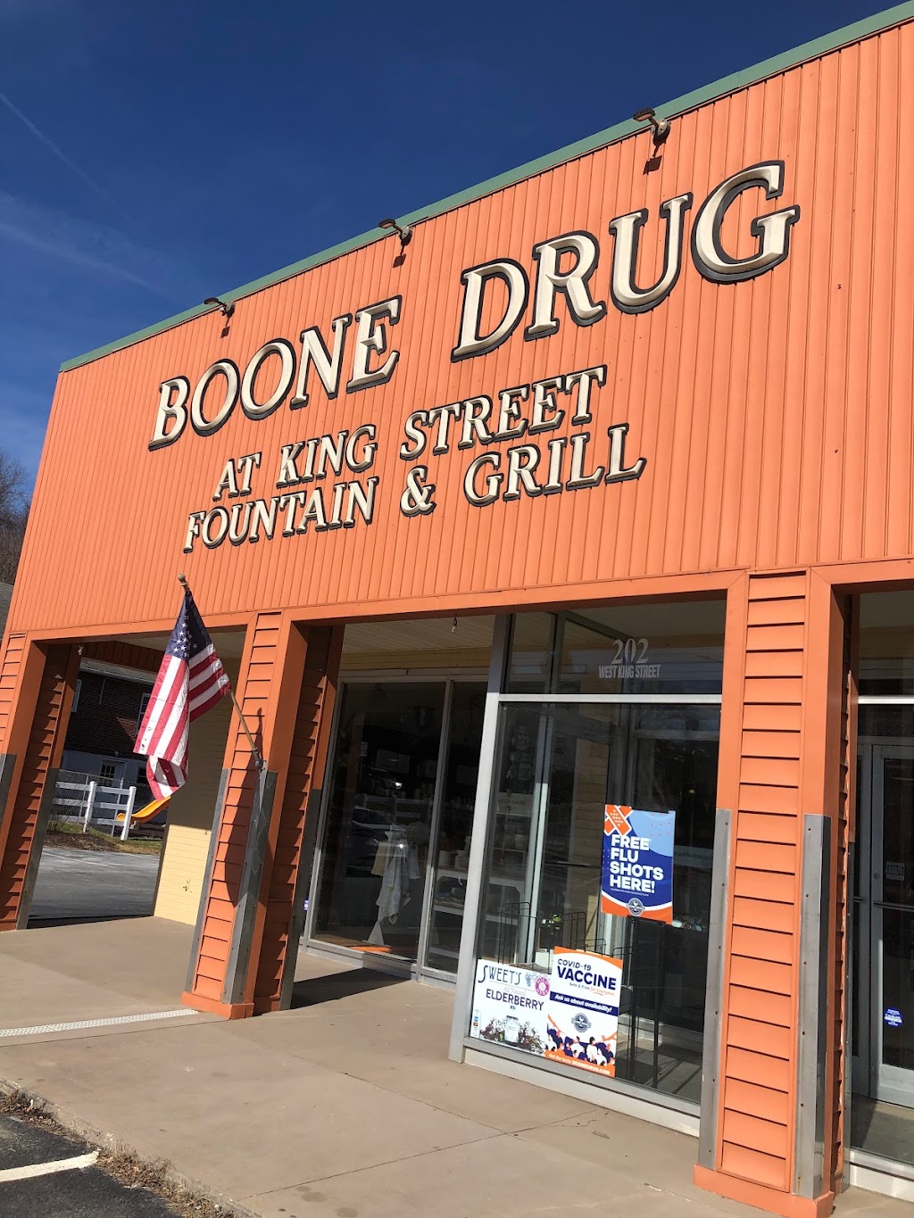 Boone Drug at King Street | restaurant | 202 W King St, Boone, NC 28607, USA | 8282648929 OR +1 828-264-8929