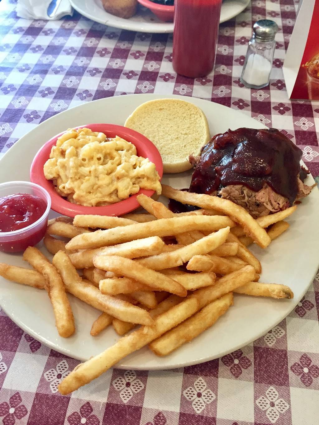 Woots BBQ | restaurant | 5826 Cheviot Rd, Cincinnati, OH 45247, USA | 5134178702 OR +1 513-417-8702