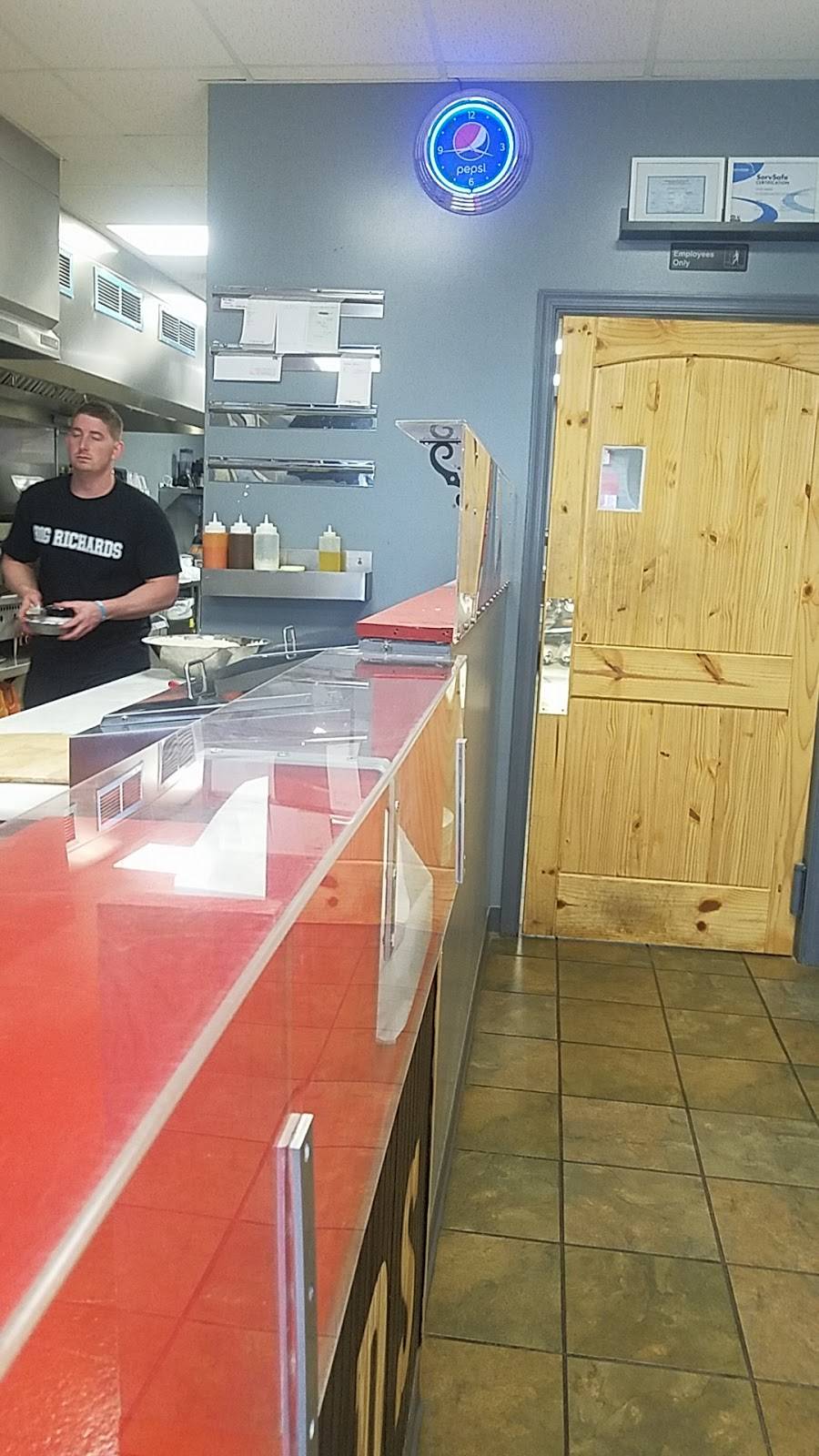 Big Richards | restaurant | 39 Richard Ave, Shippensburg, PA 17257, Shippensburg, PA 17257, USA | 7173003737 OR +1 717-300-3737