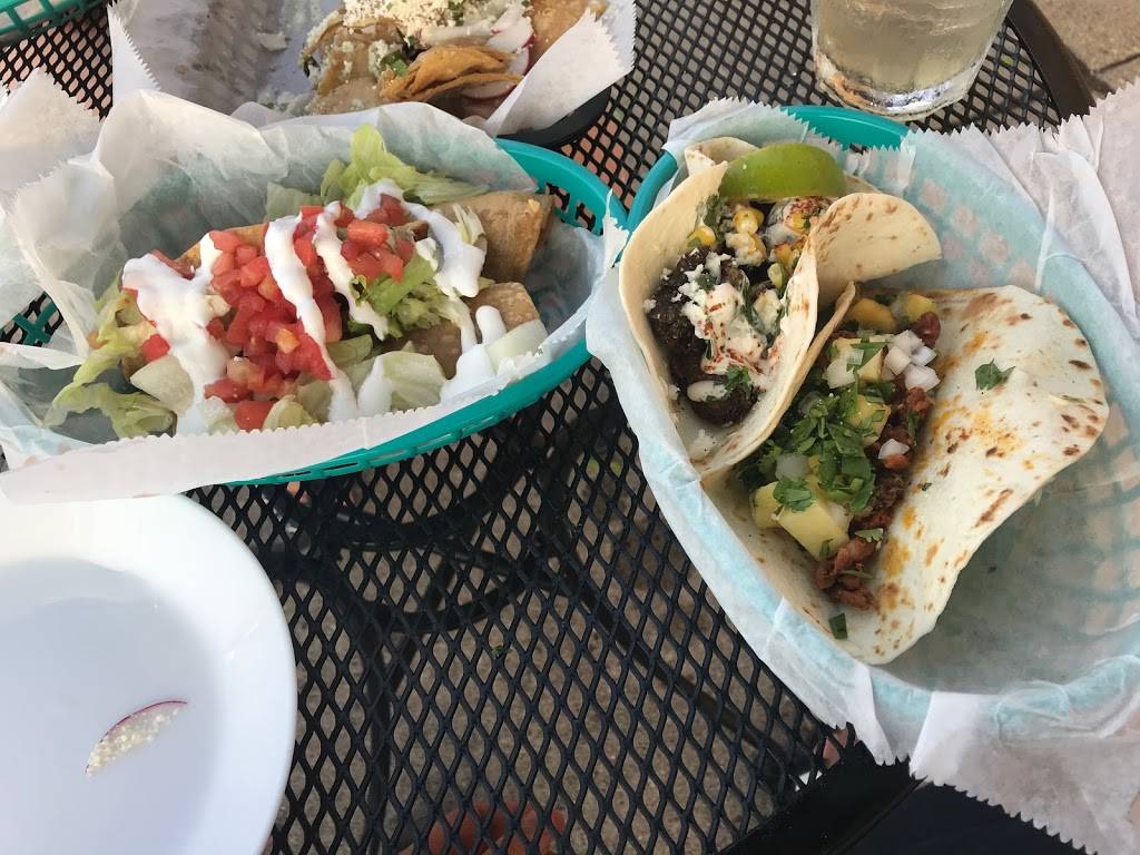 Paloma Taco and Tequila | restaurant | 5419 W North Ave, Milwaukee, WI 53208, USA | 4148100404 OR +1 414-810-0404