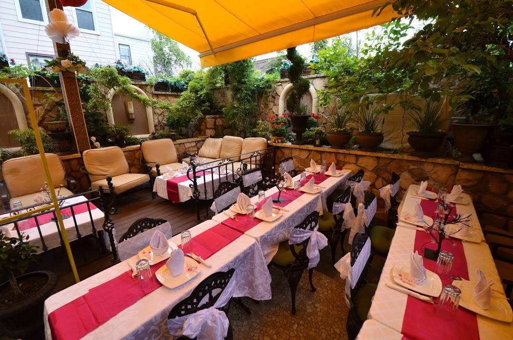 Victory Garden Cafe | restaurant | 2169 Steinway St, Astoria, NY 11105, USA | 7182742087 OR +1 718-274-2087