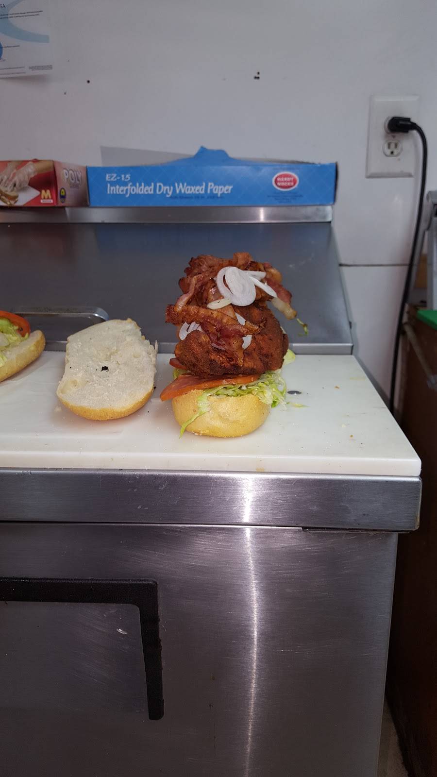 Stillwater Sandwich Shoppe Inc | meal takeaway | 242 Stillwater Ave, Stamford, CT 06902, USA | 2033590467 OR +1 203-359-0467