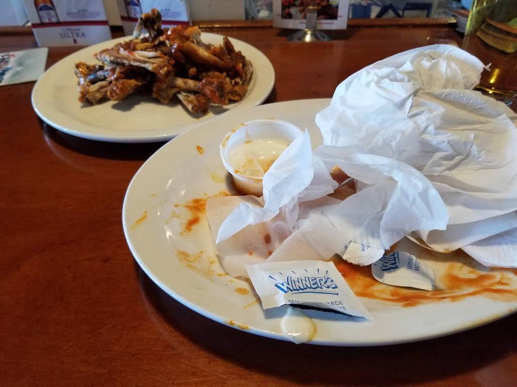 Prior Sports Bar & Restaurant | restaurant | 39 Winners Cir Dr, Arnprior, ON K7S 3G9, Canada | 6136234584 OR +1 613-623-4584