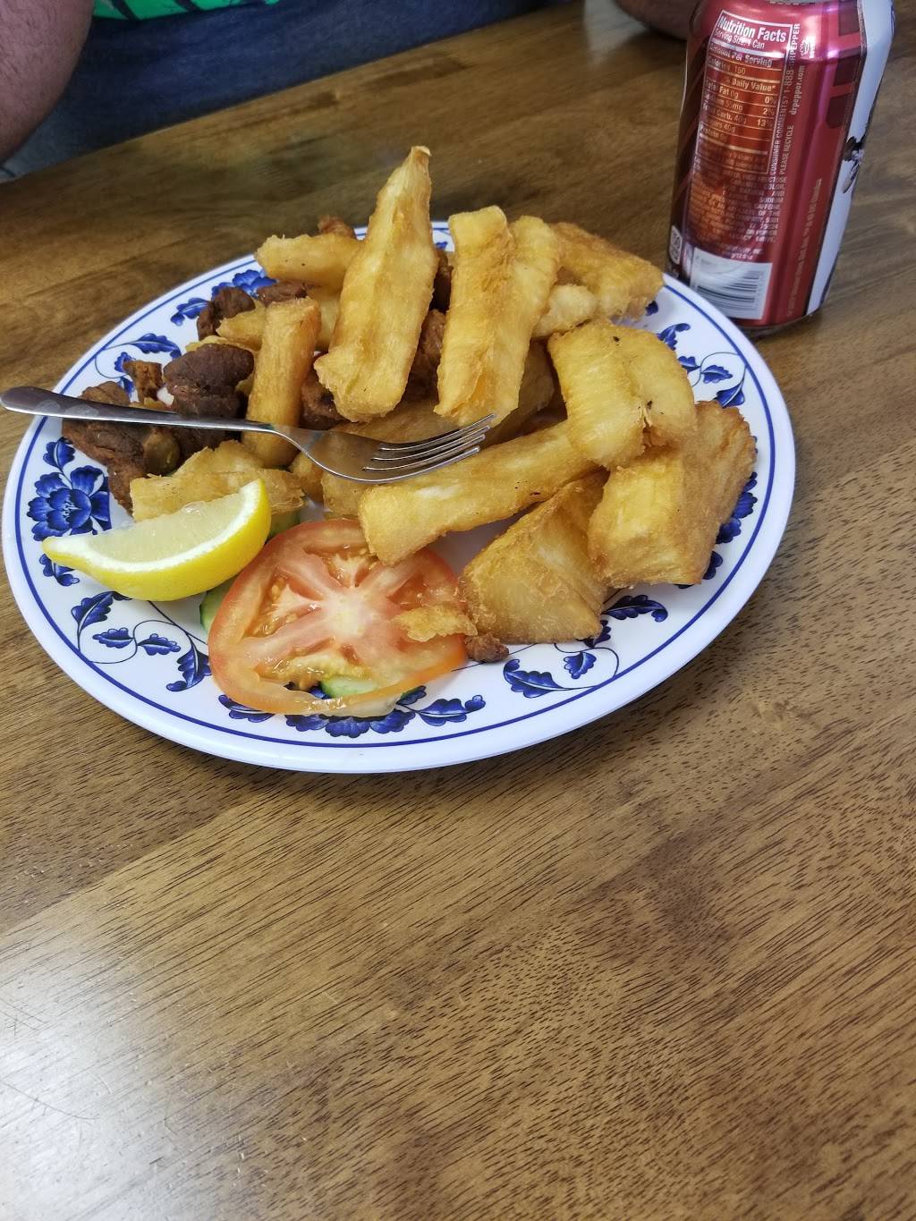 Pupuseria Y Panaderia Emanuel | restaurant | 105 E Edgebrook Dr #101, Houston, TX 77034, USA | 7139478141 OR +1 713-947-8141