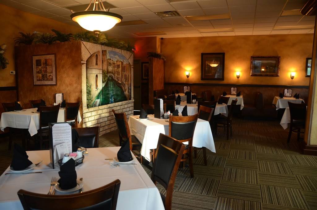 Napolis | restaurant | 500 Marion Blvd, Marion, IA 52302, USA | 3193772100 OR +1 319-377-2100