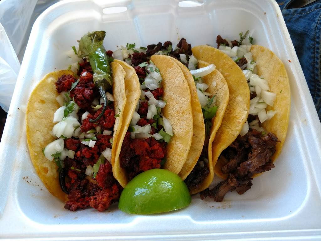 Tonys Tacos | restaurant | 2409, 3300 S Western Ave, Oklahoma City, OK 73109, USA | 4056349999 OR +1 405-634-9999