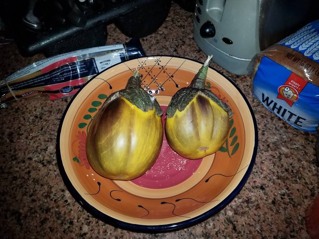 Annettis Pizzeria | restaurant | 4950 N Cumberland Ave, Norridge, IL 60706, USA | 7084561056 OR +1 708-456-1056