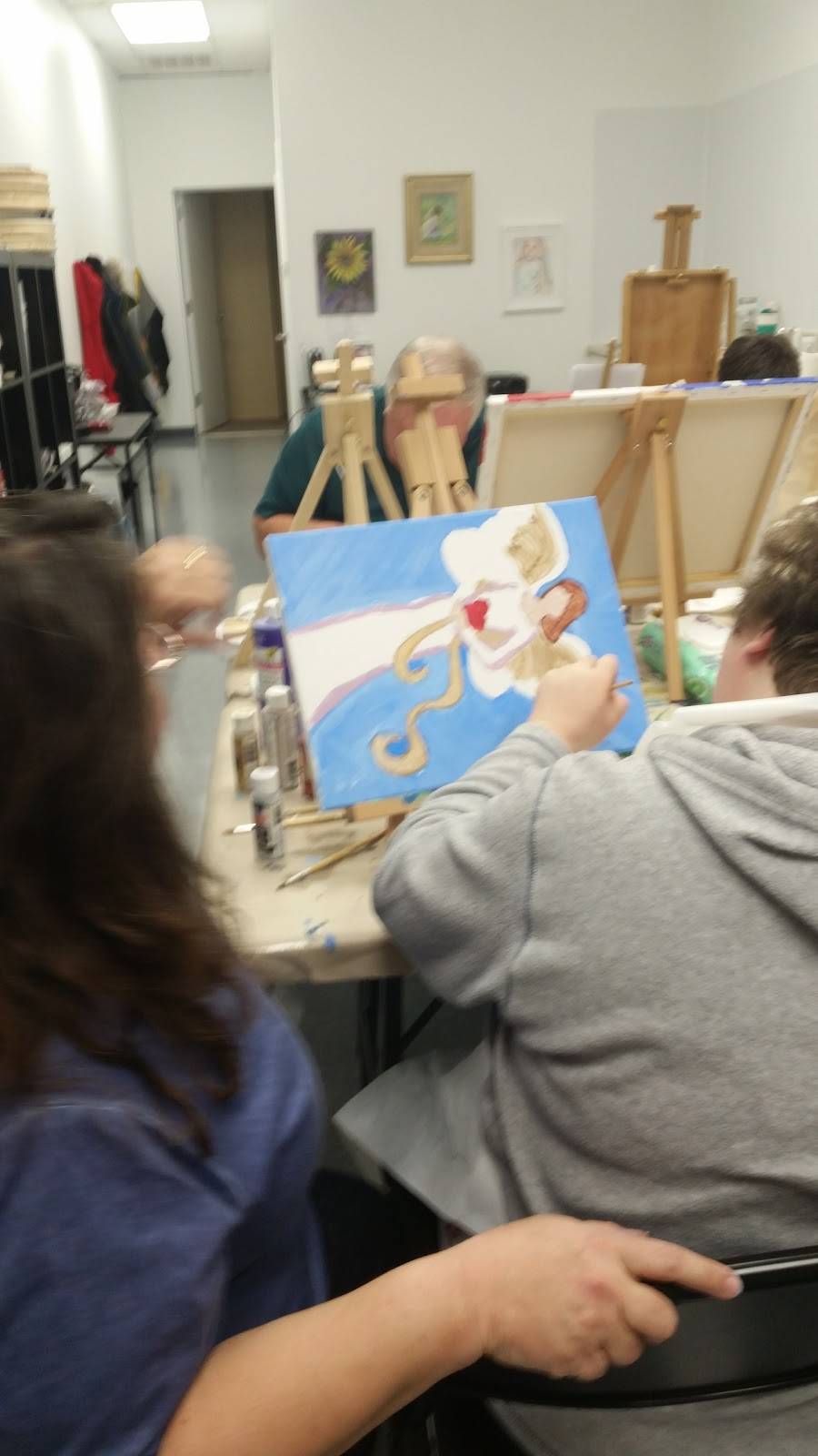 Dairy Queen | restaurant | 100 Greensburg St, Delmont, PA 15626, USA | 7244686996 OR +1 724-468-6996