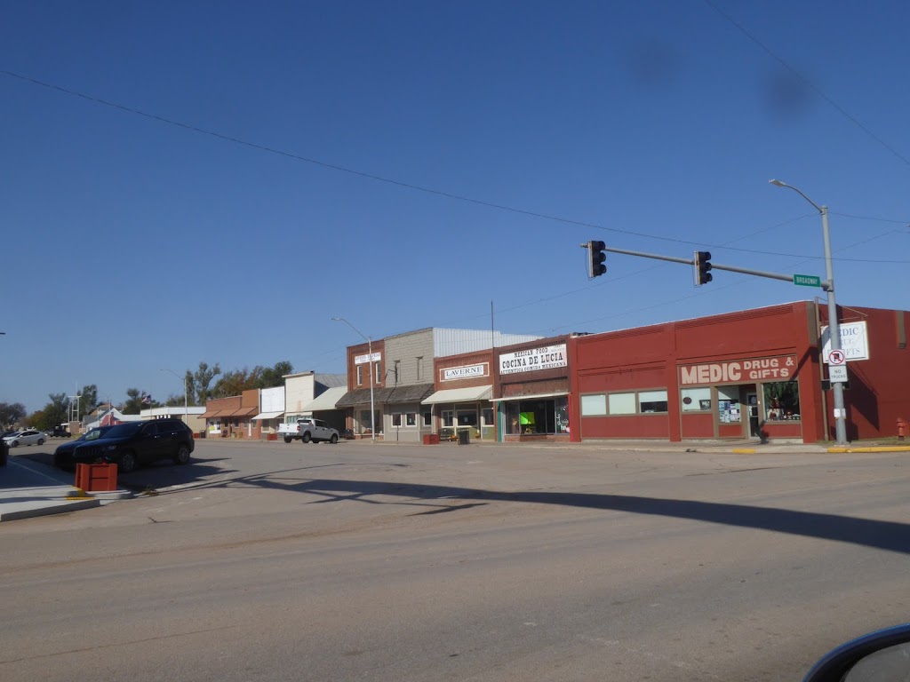 Cocina De Lucia | restaurant | 110 Jane Jayroe Blvd, Laverne, OK 73848, USA | 5809217272 OR +1 580-921-7272