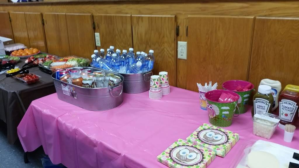 Rock Creek Pizza Shoppe | restaurant | 3038 E Water St, Rock Creek, OH 44084, USA | 4405635584 OR +1 440-563-5584