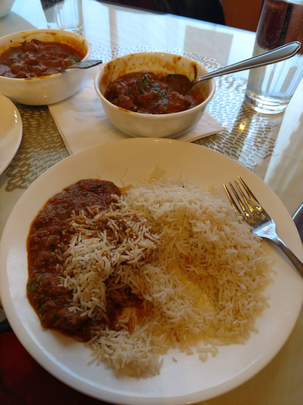 Cinnamon Indian Grill | restaurant | 2628 N High St, Columbus, OH 43202, USA | 6142619309 OR +1 614-261-9309