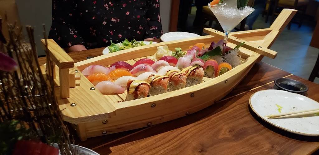 Table 570 Asian Fusion | restaurant | 570 Hopmeadow St, Simsbury, CT 06070, USA | 8606514888 OR +1 860-651-4888