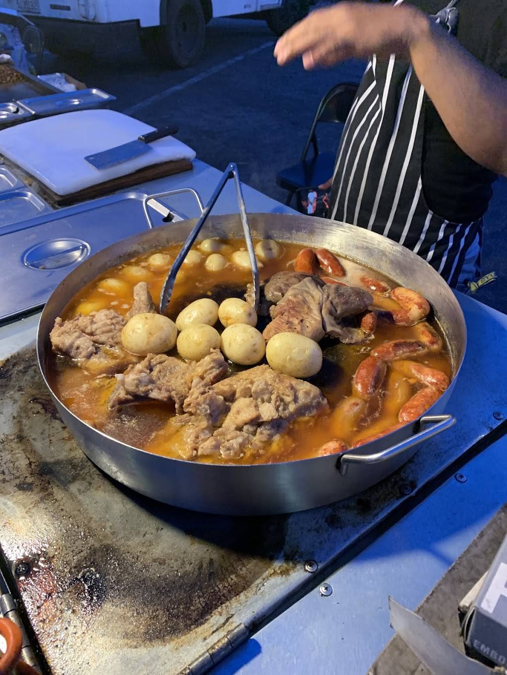 Taqueria nosotros los guapos | restaurant | 1401-1413 S Soto St, Los Angeles, CA 90023, USA | 3238848280 OR +1 323-884-8280