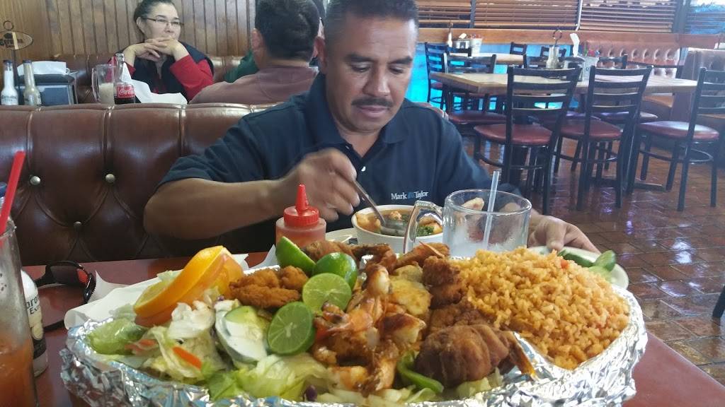 Sinaloa Restaurant | restaurant | 2601 E Bell Rd # A, Phoenix, AZ 85032, USA | 6029530430 OR +1 602-953-0430