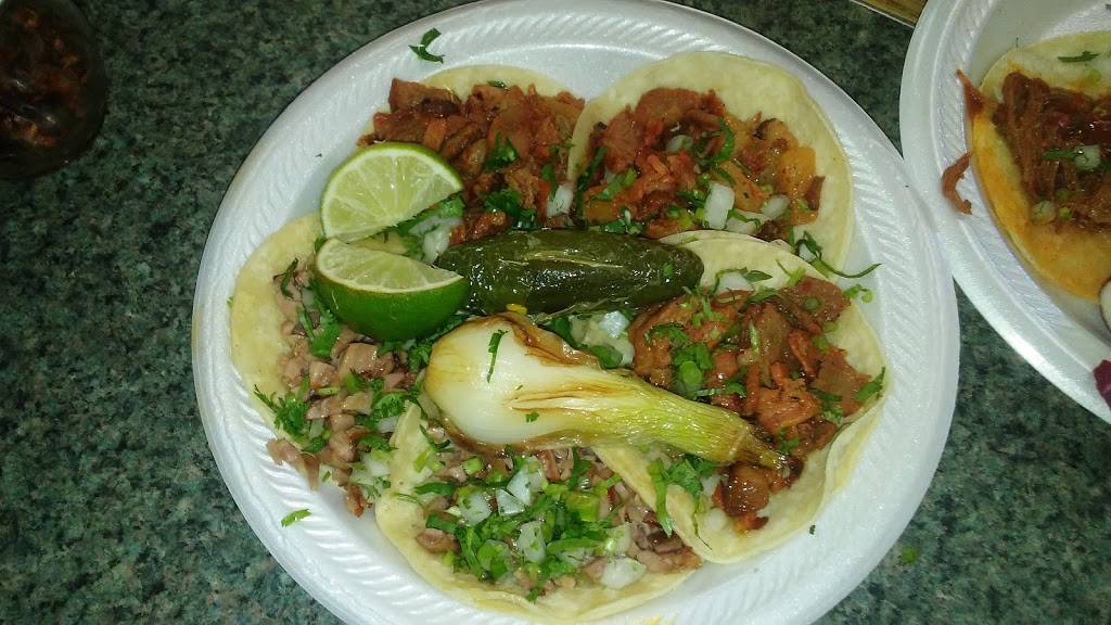 Los Gallitos | restaurant | 7255 E 72nd Ave, Commerce City, CO 80022, USA | 7203534567 OR +1 720-353-4567