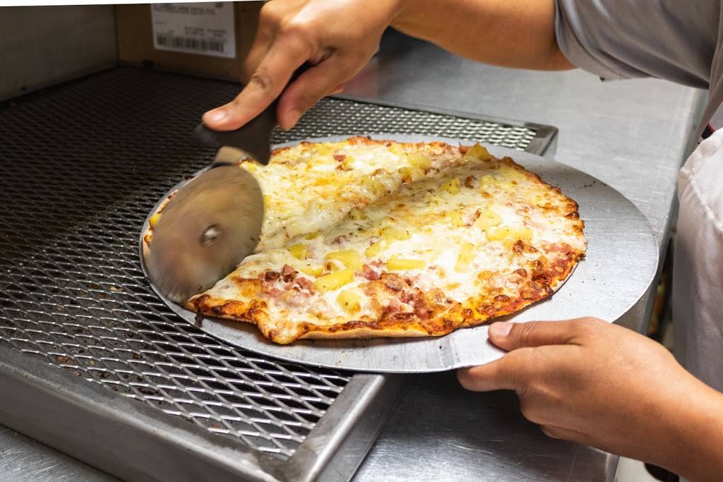 DJs Pizza | restaurant | 378 Ryland Pike, Huntsville, AL 35811, USA | 2568590040 OR +1 256-859-0040