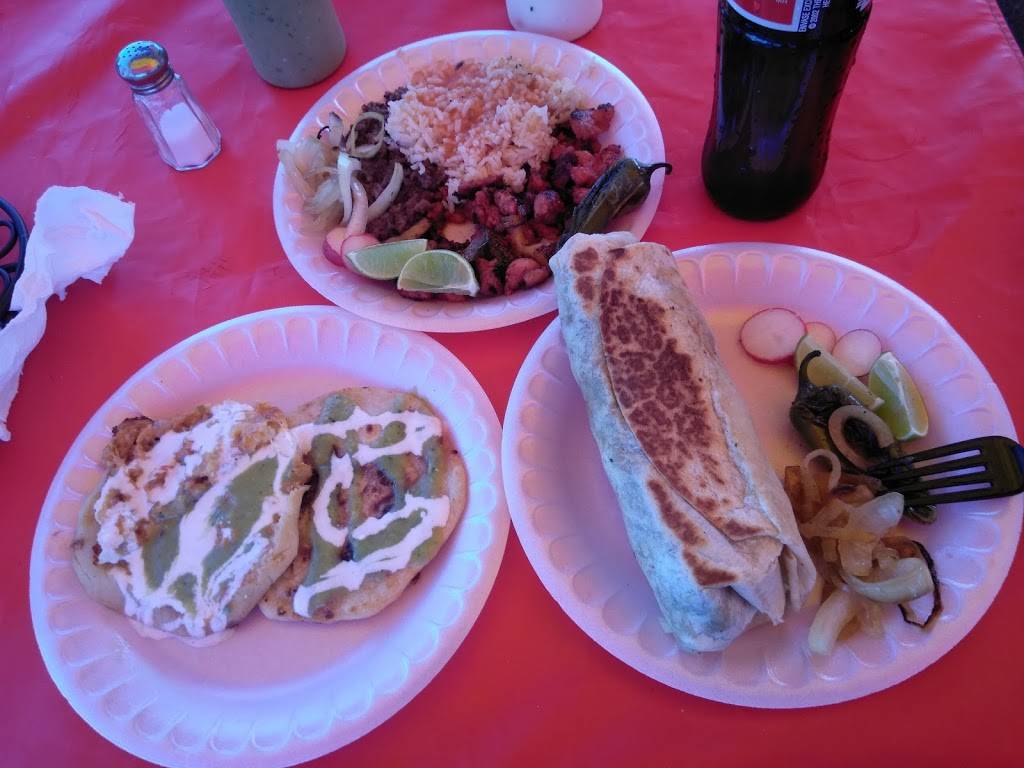 El quiché pupusas #1 | restaurant | 9119 N Cave Creek Rd, Phoenix, AZ 85020, USA | 6024737401 OR +1 602-473-7401