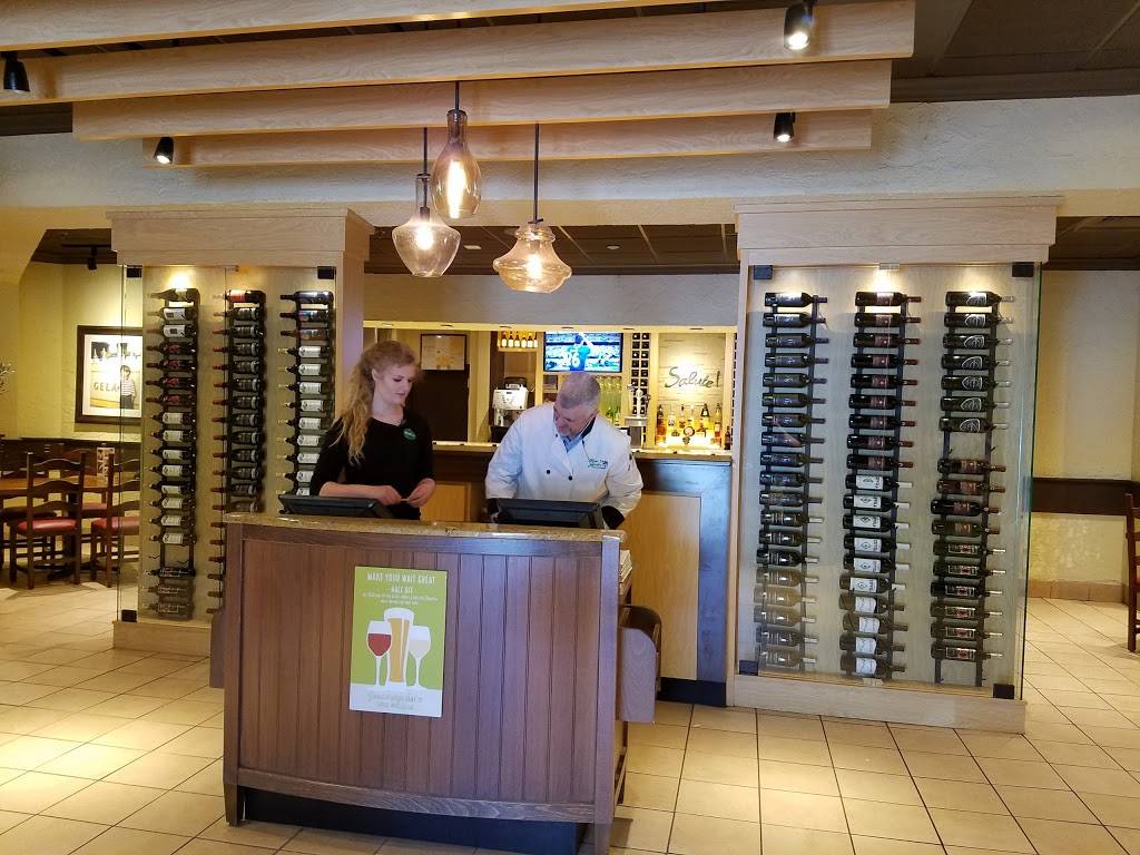 Olive Garden Italian Restaurant | meal takeaway | 200 Gorham Rd #800, South Portland, ME 04106, USA | 2078749005 OR +1 207-874-9005