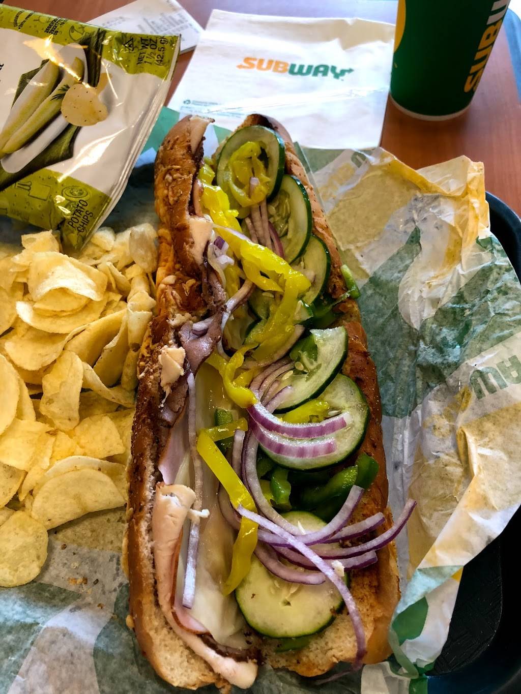 Subway Restaurants | restaurant | 116-30 Queens Blvd, Forest Hills, NY 11375, USA | 7185201688 OR +1 718-520-1688
