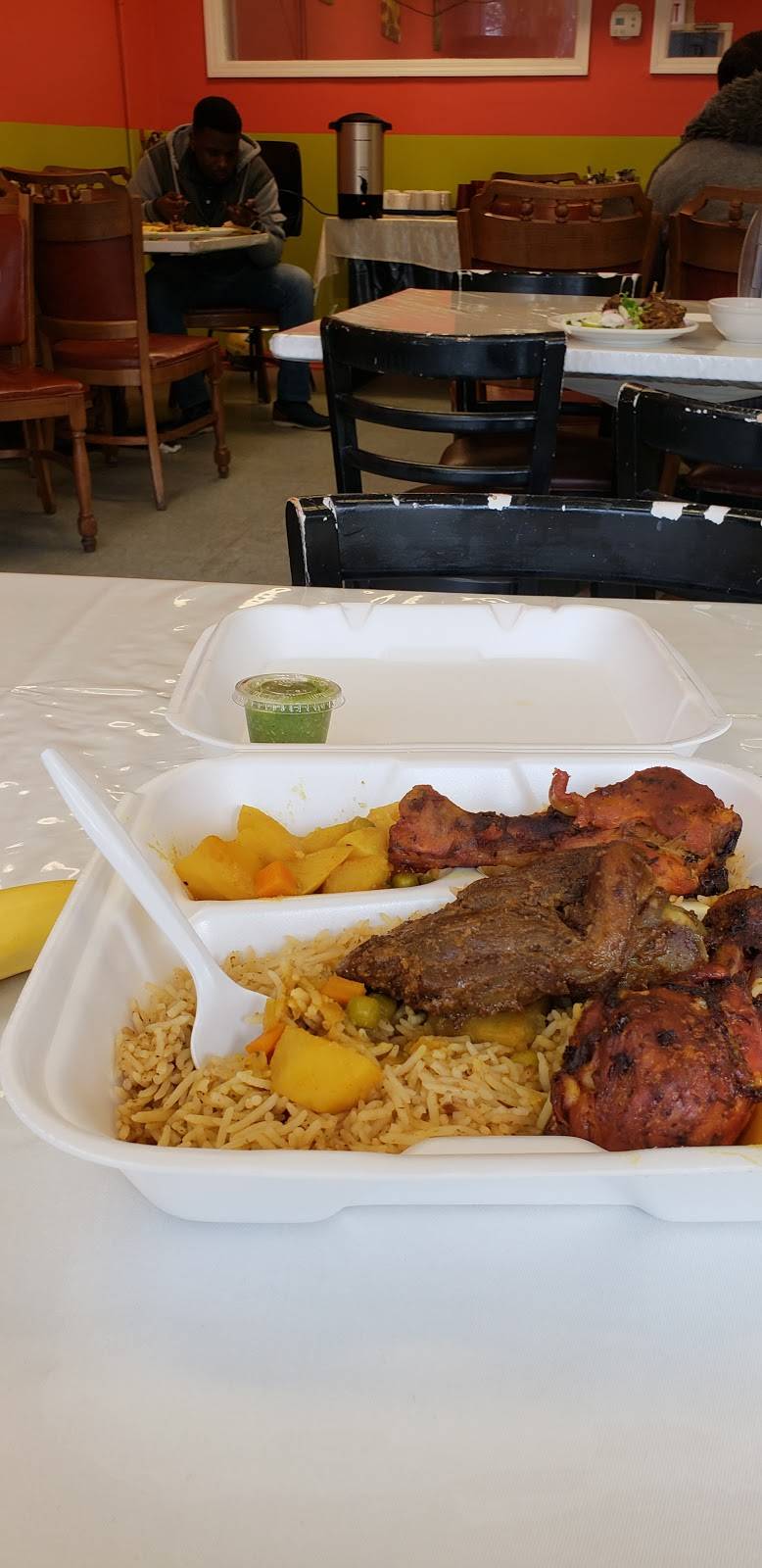 Safari Somali Cuisine | restaurant | 6319 N Ridge Ave, Chicago, IL 60660, USA | 7739617401 OR +1 773-961-7401