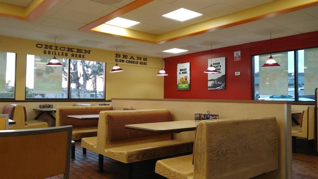 Del Taco | meal takeaway | 1037 E Bobier Dr, Vista, CA 92084, USA | 7609458294 OR +1 760-945-8294