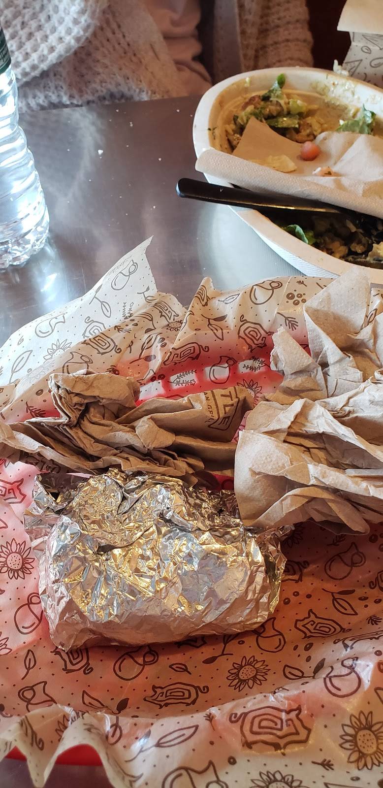 Chipotle Mexican Grill | restaurant | 583 Stillwater Ave, Bangor, ME 04401, USA | 2072625030 OR +1 207-262-5030