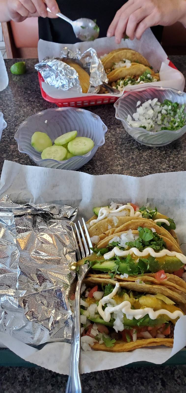 The Taqueria Tafoya | restaurant | 9917 Parkway E B, Birmingham, AL 35215, USA | 2055201061 OR +1 205-520-1061