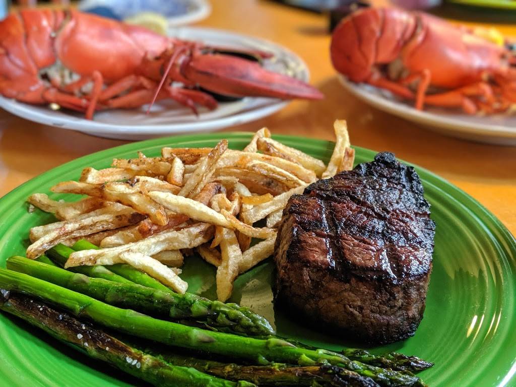 Jack Russell’s Steakhouse and Brewery | restaurant | 102 Eden St, Bar Harbor, ME 04609, USA | 2072885214 OR +1 207-288-5214