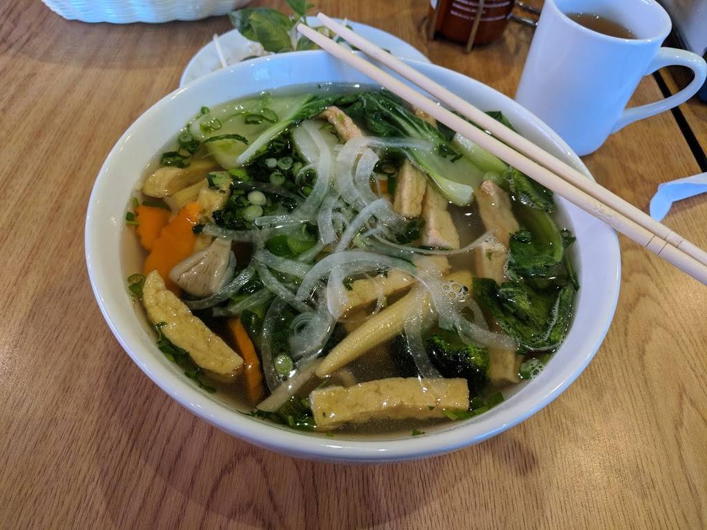 Pho Hat Ngo | restaurant | 22641 Lake Forest Dr, Lake Forest, CA 92630, USA | 9497075625 OR +1 949-707-5625