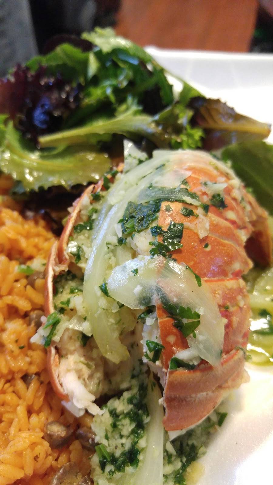 El Faro Caribbean Seafood | restaurant | 2854, 2701 W Division St, Chicago, IL 60622, USA | 7736616496 OR +1 773-661-6496