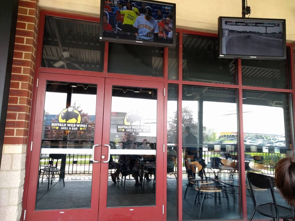 Buffalo Wild Wings | meal takeaway | 20215 Rte 19, Cranberry Twp, PA 16066, USA | 7247429464 OR +1 724-742-9464