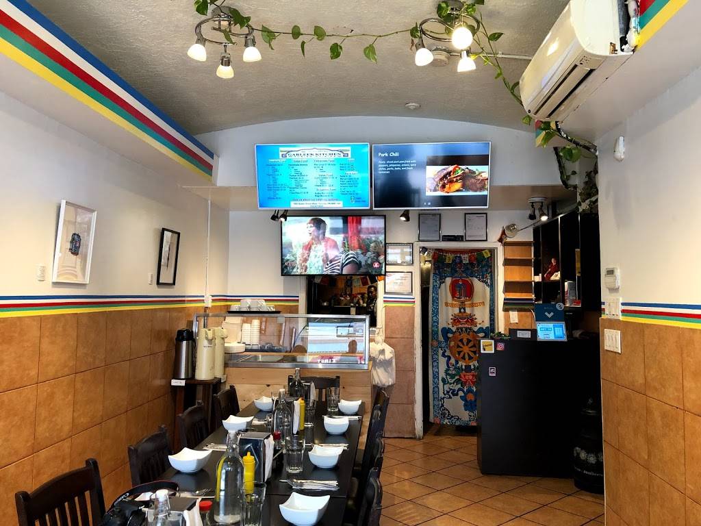 Garleek Kitchen | restaurant | 1500 Queen St W, Toronto, ON M6R 1A4, Canada | 4165510929 OR +1 416-551-0929