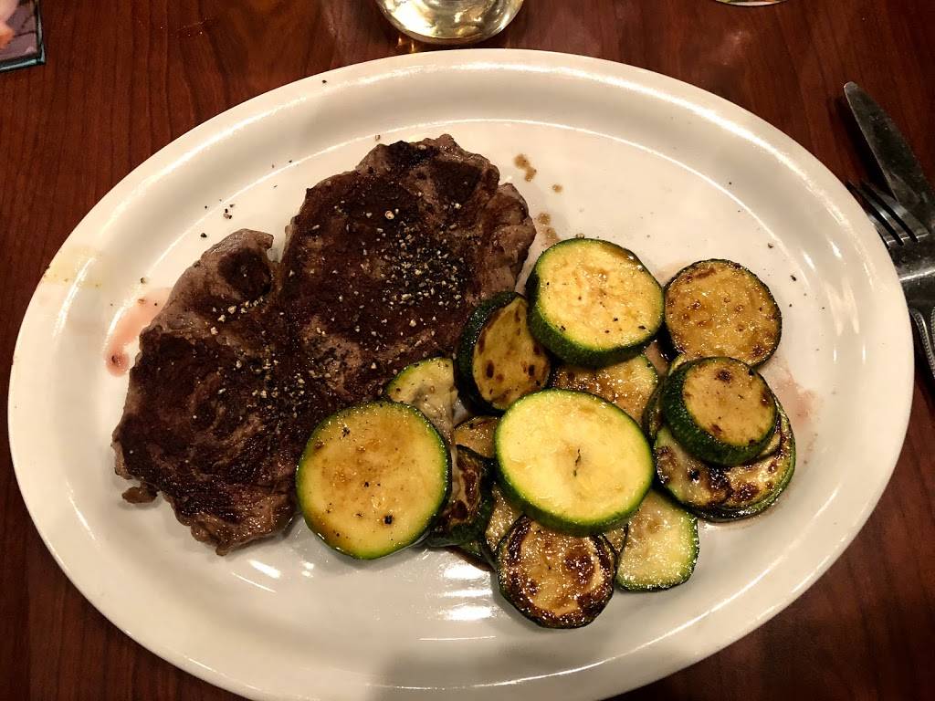 Ruby Tuesday | restaurant | 1120 N Lee Hwy, Lexington, VA 24450, USA | 5404632094 OR +1 540-463-2094