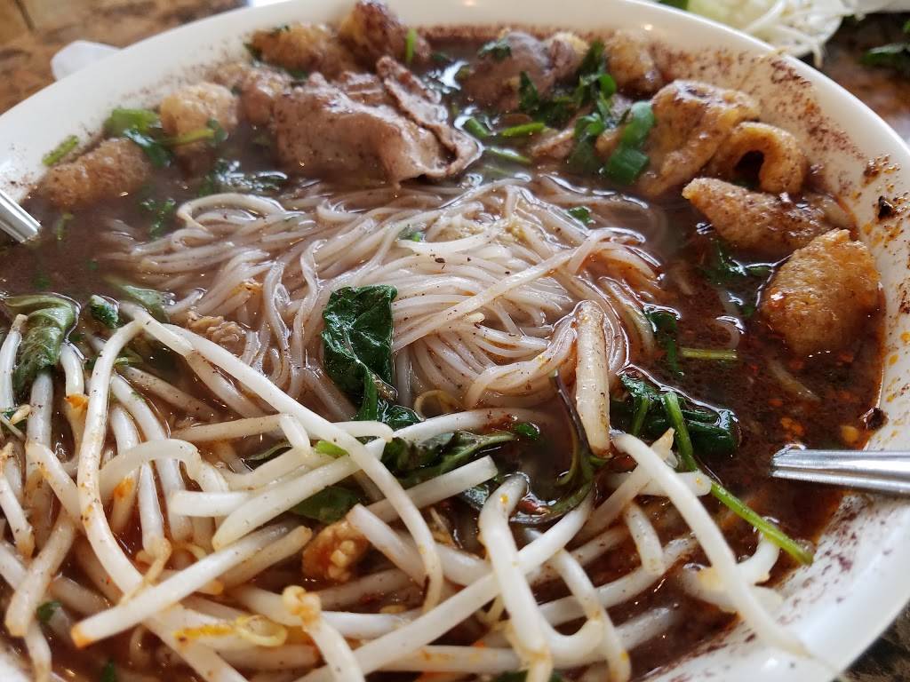 Pho Lao Vieng Restaurant | restaurant | 4767 E Olive Ave, Fresno, CA 93702, USA | 5593890025 OR +1 559-389-0025
