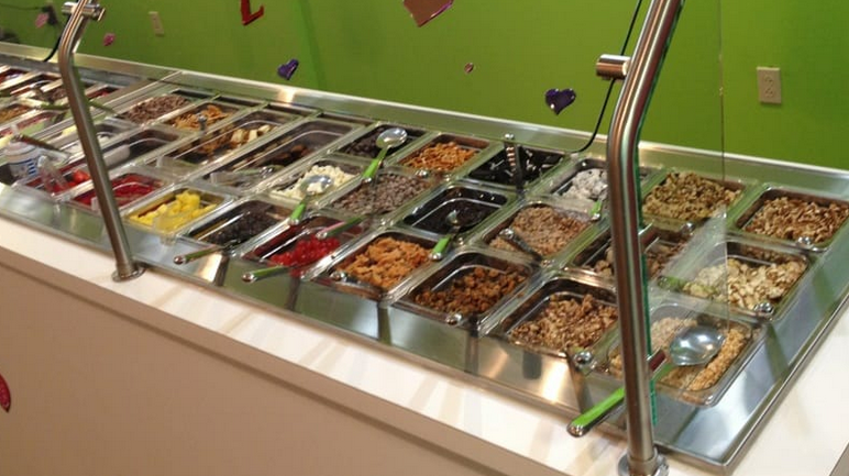 Sweet Frog Knoxville, Premium Frozen Yogurt | restaurant | 10901 Parkside Dr # 102, Knoxville, TN 37934, USA | 8652884242 OR +1 865-288-4242