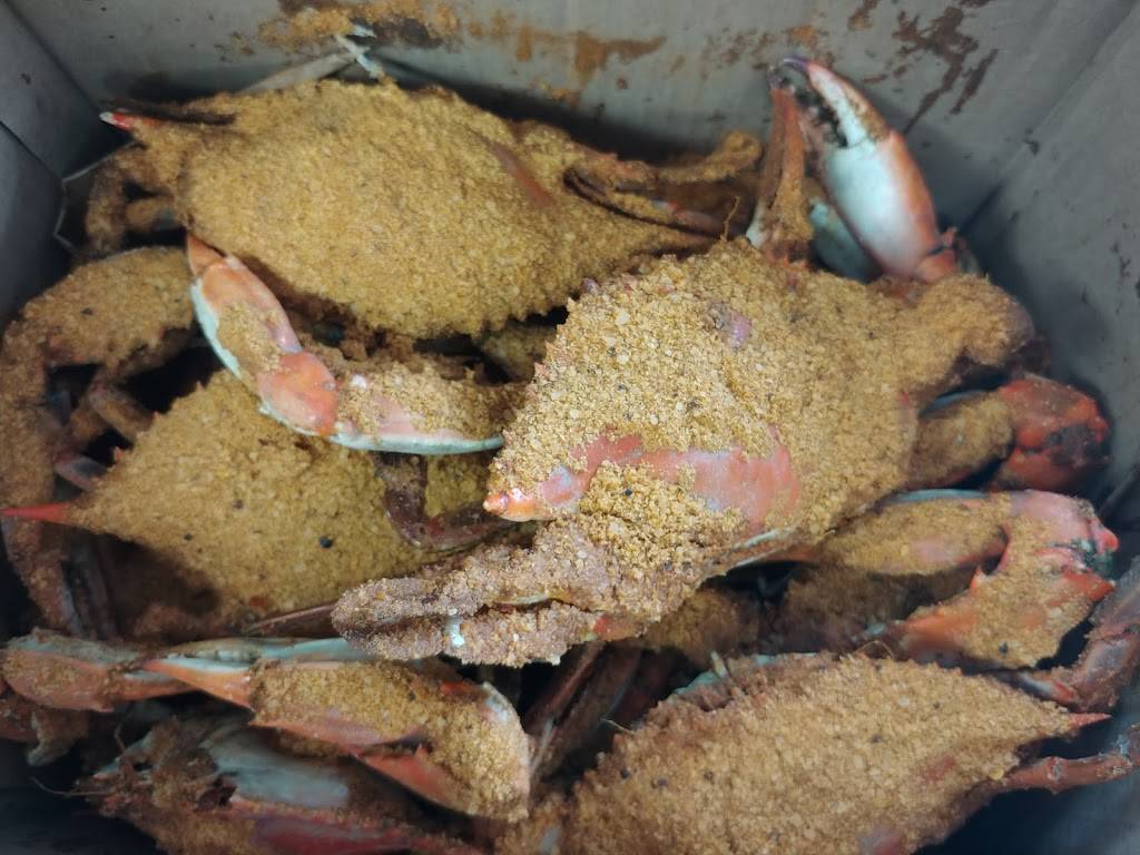 Pit n Pinchers | restaurant | 2 Forest Valley Dr, Forest Hill, MD 21050, USA | 4104599418 OR +1 410-459-9418