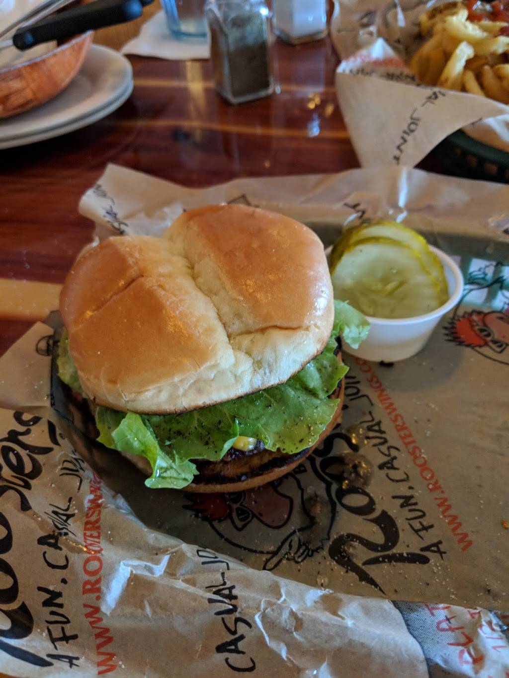 Roosters | restaurant | 3370 Olentangy River Rd, Columbus, OH 43202, USA | 6142623185 OR +1 614-262-3185