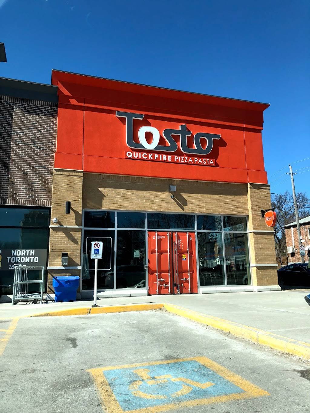 Tosto | restaurant | 609 Roehampton Ave, Toronto, ON M4P 1S7, Canada | 4163220609 OR +1 416-322-0609