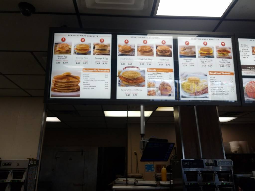 Biscuitville | cafe | 3301 Old Forest Rd, Lynchburg, VA 24501, USA | 4343856177 OR +1 434-385-6177