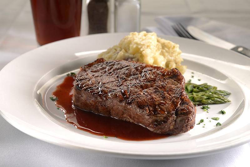 Blue Moose | restaurant | 3030 SW Wanamaker Dr, Topeka, KS 66614, USA | 7852726800 OR +1 785-272-6800