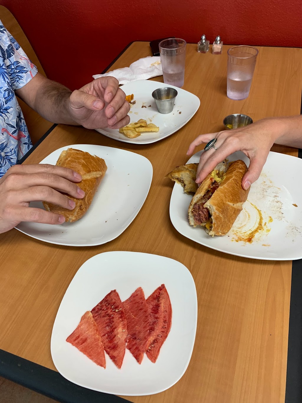 Pleasant Counter | restaurant | 907 S Pleasant St, Springdale, AR 72764, USA | 7374001189 OR +1 737-400-1189