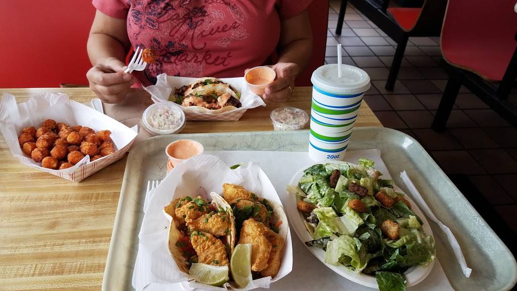 Clam Castle | restaurant | 1324 Boston Post Rd, Madison, CT 06443, USA | 2032454911 OR +1 203-245-4911