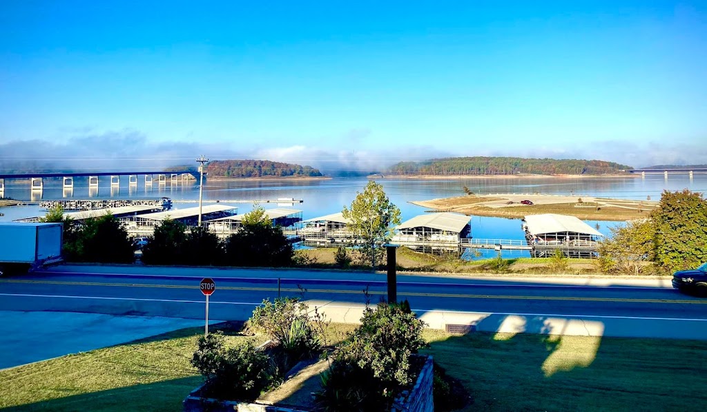Lake Norfork Resort | restaurant | 9883 US-62, Henderson, AR 72544, USA | 8704885144 OR +1 870-488-5144