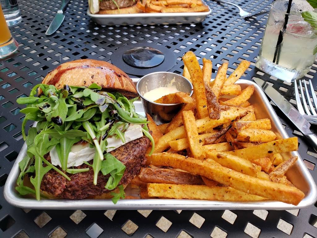 Lowell Burger Company | restaurant | 143 Merrimack St, Lowell, MA 01852, USA | 9784559786 OR +1 978-455-9786