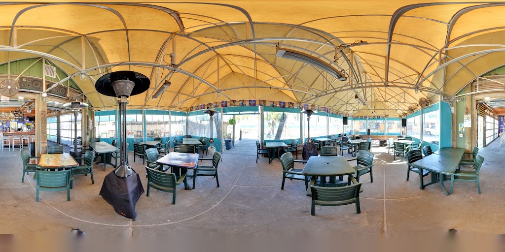 Paradise Bar & Grill | restaurant | 21 Via De Luna Dr, Gulf Breeze, FL 32561, USA | 8509165087 OR +1 850-916-5087