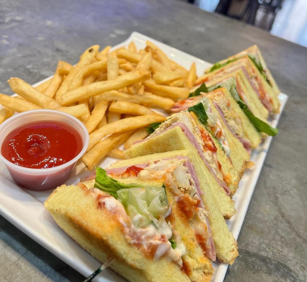 Delicias Snack Bar | restaurant | 302 E 170th St, The Bronx, NY 10456, USA | 3472709215 OR +1 347-270-9215