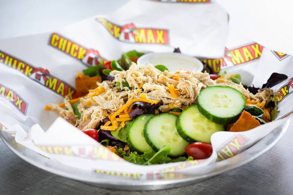Chick N Max | restaurant | 3520 N Maize Rd, Wichita, KS 67205, USA | 3169777030 OR +1 316-977-7030
