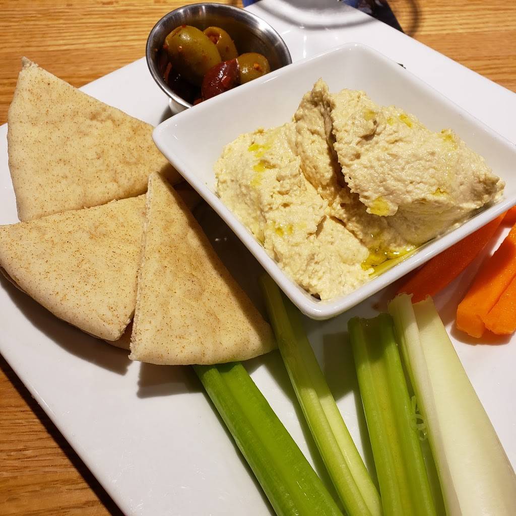 Coors Silver Bullet Bar | restaurant | 8500 Peña Blvd, Denver, CO 80249, USA | 3033426822 OR +1 303-342-6822