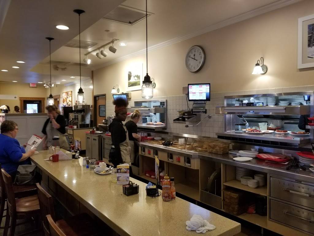 Bob Evans | restaurant | 11800 Standiford Plaza Dr, Louisville, KY 40229, USA | 5029693812 OR +1 502-969-3812