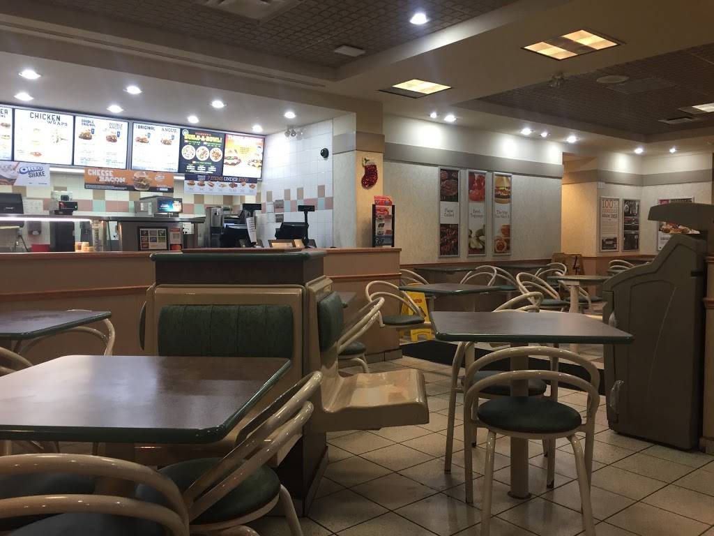 Harveys | restaurant | 4355 King St E, Kitchener, ON N2P 2E9, Canada | 5196509601 OR +1 519-650-9601